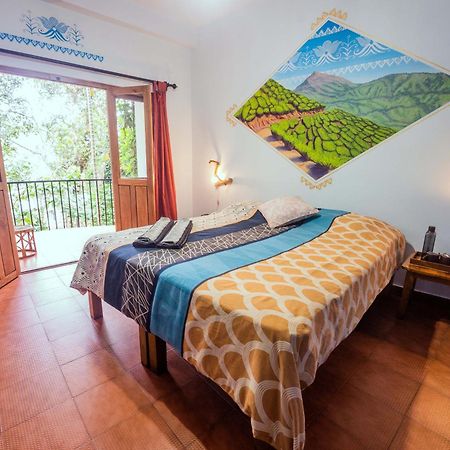 Chrissie'S Hotel Теккади Экстерьер фото