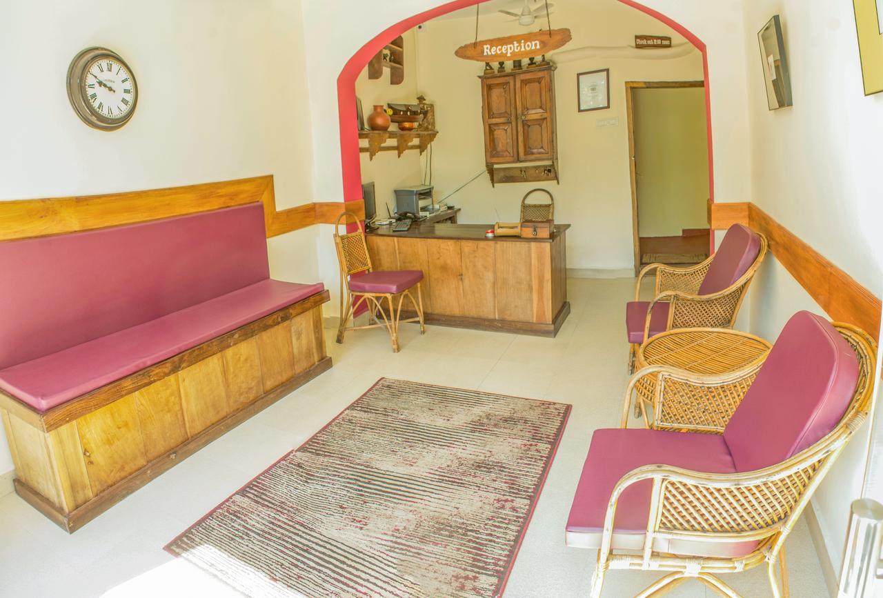 Chrissie'S Hotel Теккади Экстерьер фото